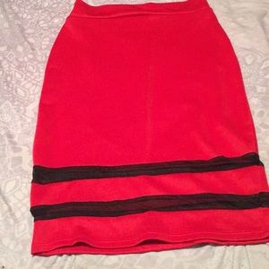 Red skirt2 black shear lining